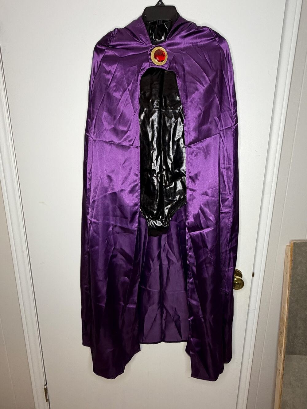 Teen Titans Raven Cosplay Halloween Costume and Accessories Size Medium NEW